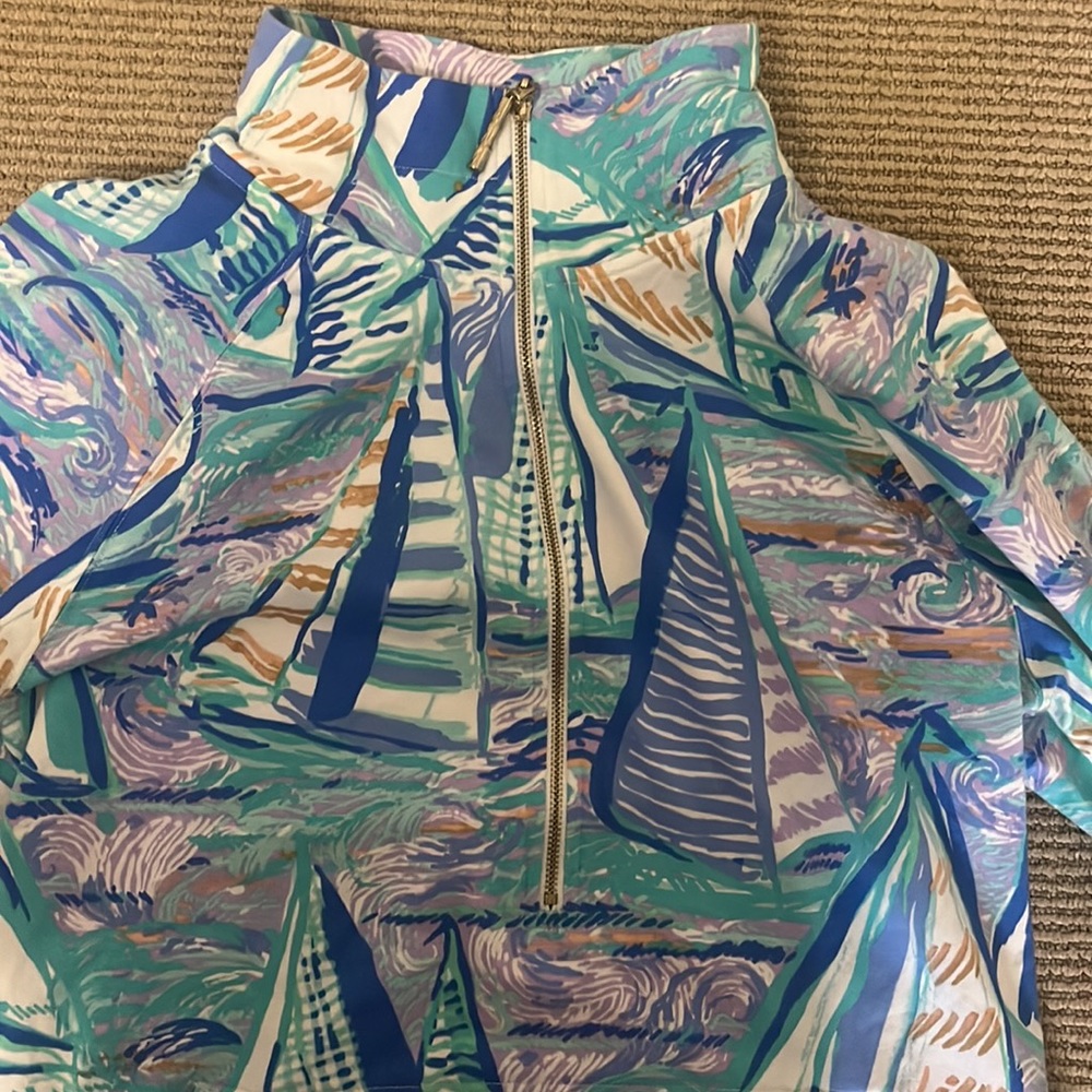 Lilly Pulitzer long-sleeved quarter zip pullover - Picture 3 of 3